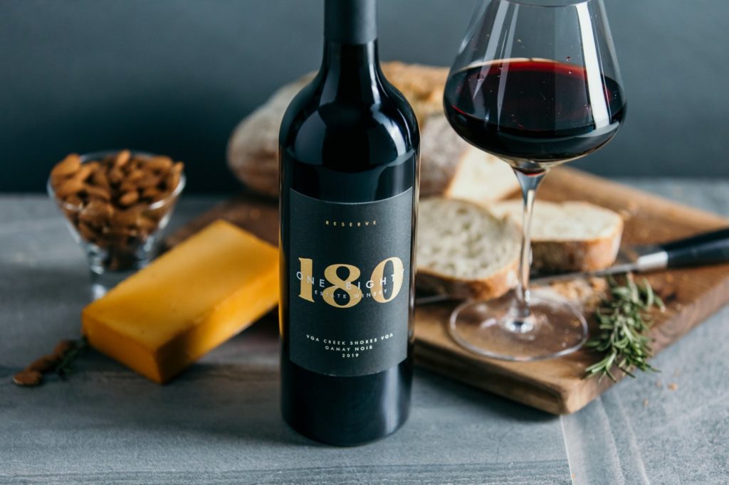 180wines-gamaynoir-vqawine-branding-lifestyle